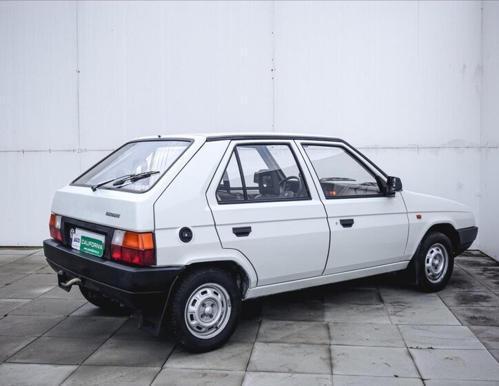 Škoda Favorit Hatchback 1,3 l 46 kw