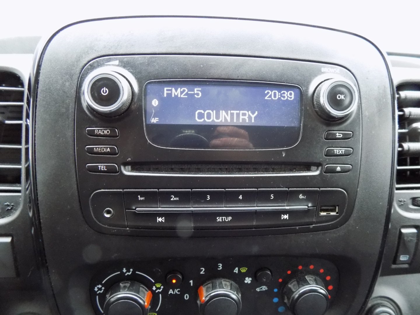 Opel Vivaro Užitková 1,6 l 70 kw