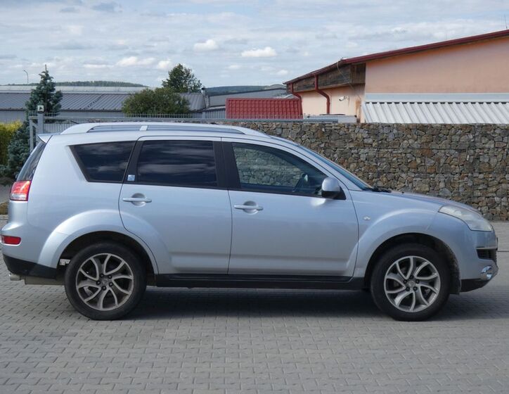 Citroën C-Crosser 7