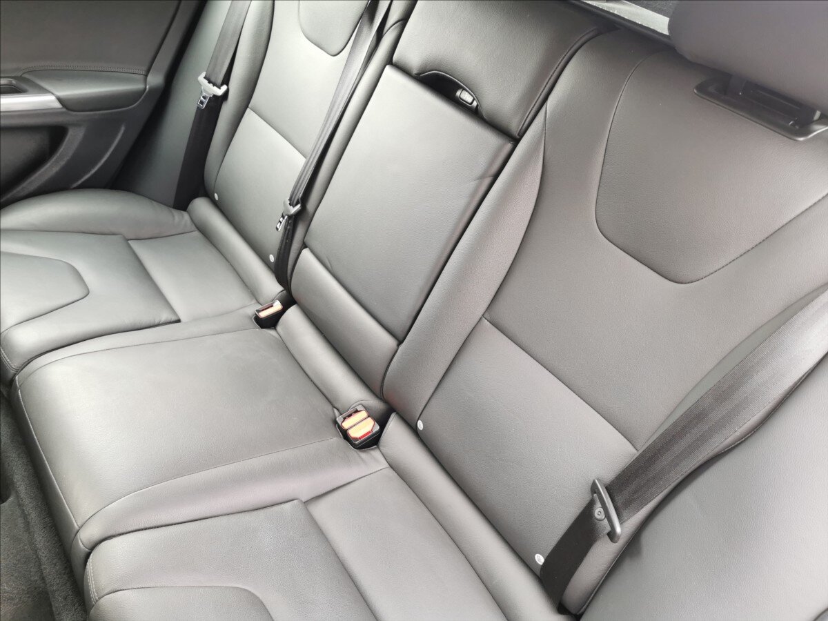 Volvo V60 Kombi 2,0 l 133 kw