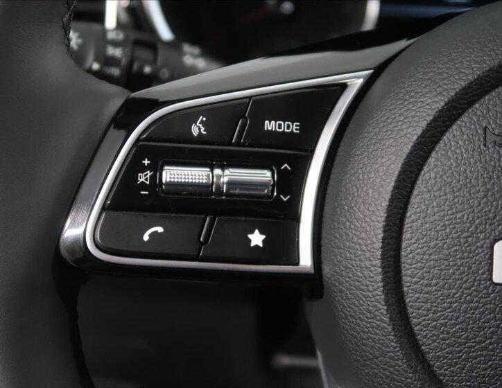 KIA XCeed CUV / Crossover 1,5 l 103 kw