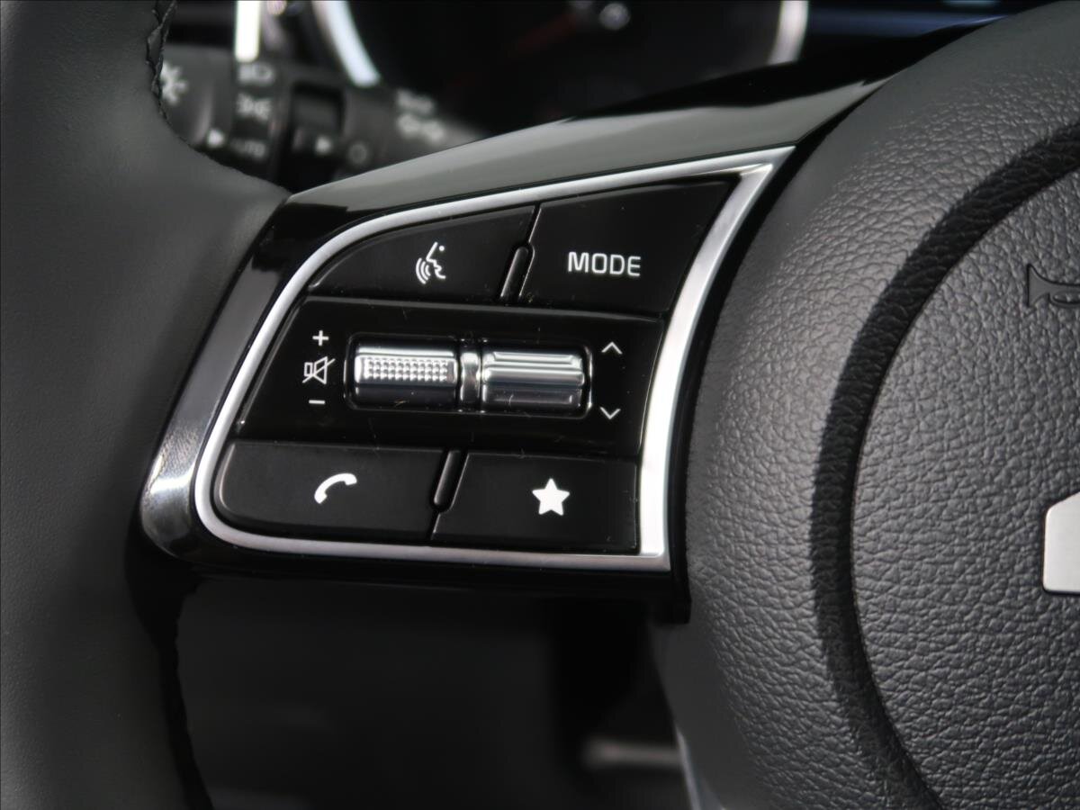 KIA XCeed CUV / Crossover 1,5 l 103 kw