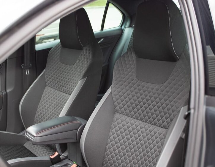 Škoda Rapid Sedan / Limuzína 999,0 81 kw