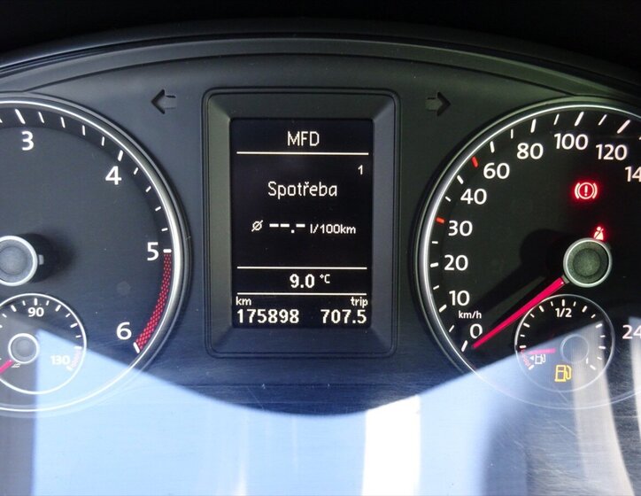 Volkswagen Multivan 25