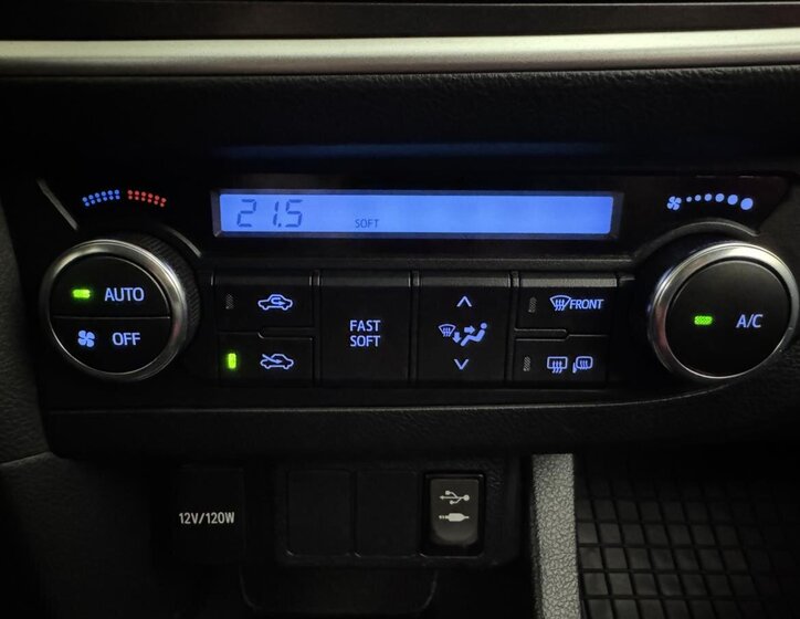 Toyota Auris Kombi 1,4 l 66 kw