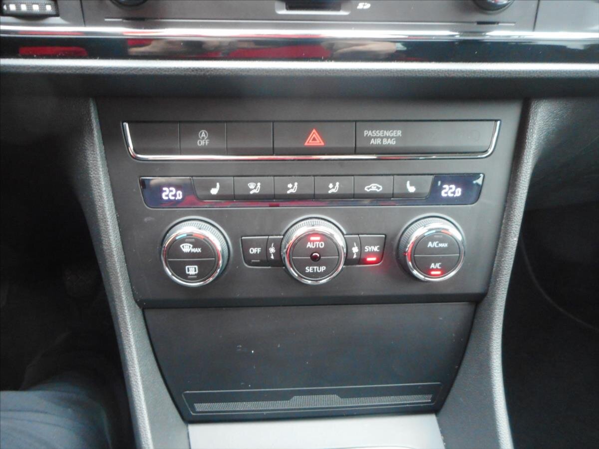 Seat Leon Hatchback 1,4 l 90 kw