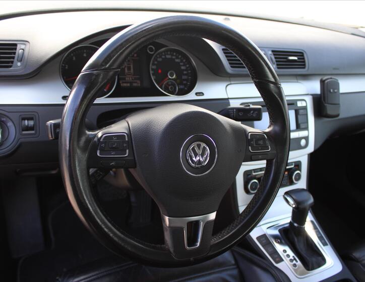 Volkswagen Passat CC 14
