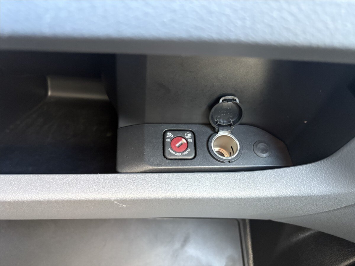 Opel Vivaro Ostatní 2,0 l 106 kw