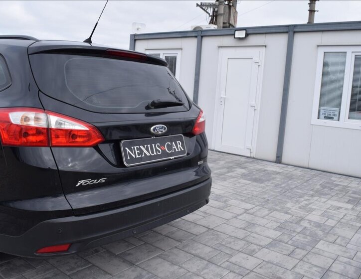 Ford Focus Kombi 998,0 92 kw