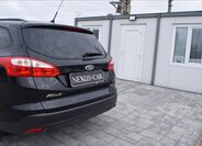 Ford Focus Kombi 998,0 92 kw