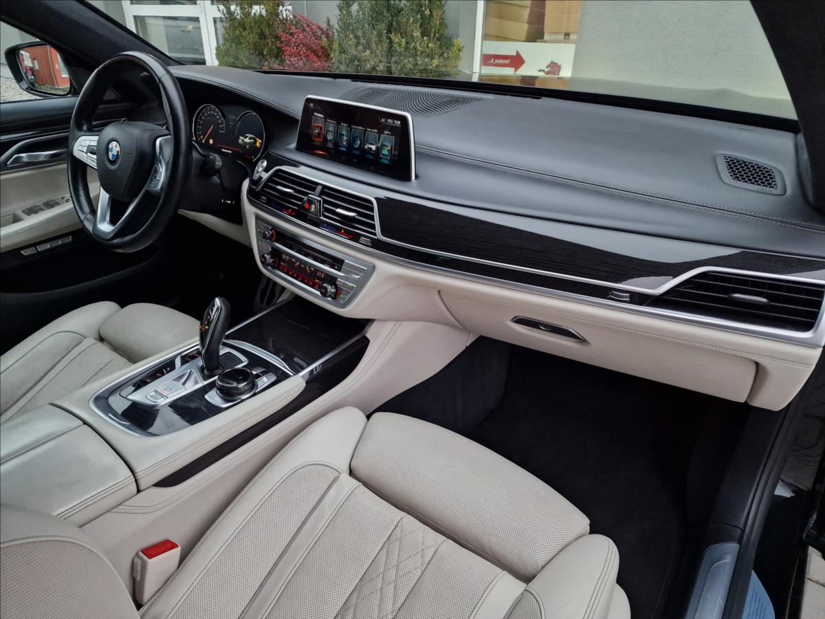 BMW Řada 7