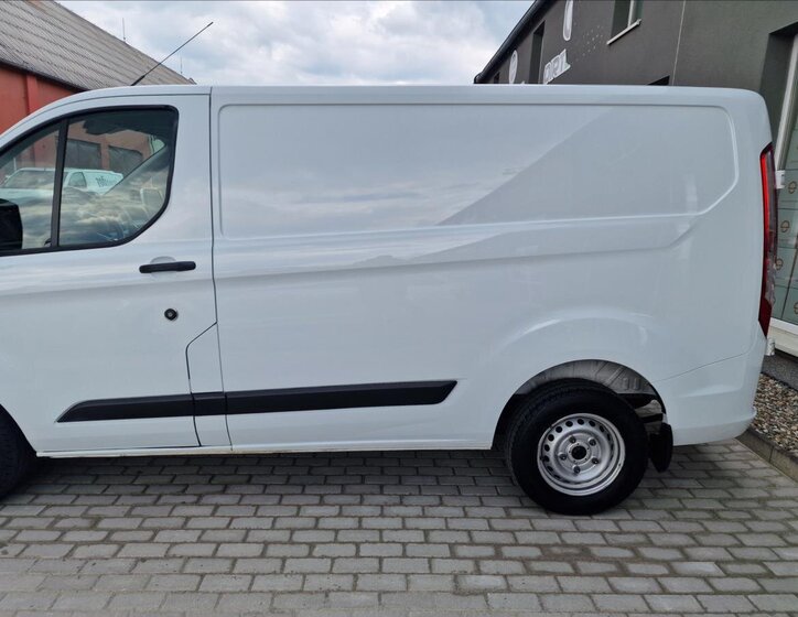 Ford Transit Custom Skříň 2,0 l 77 kw