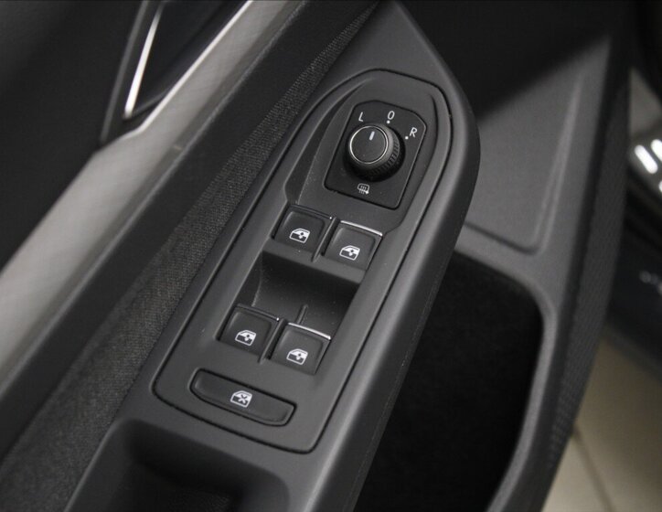 Volkswagen Golf Kombi 1,5 l 96 kw