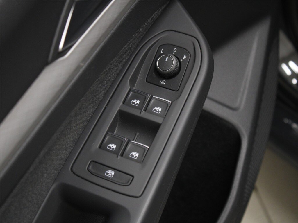 Volkswagen Golf Kombi 1,5 l 96 kw