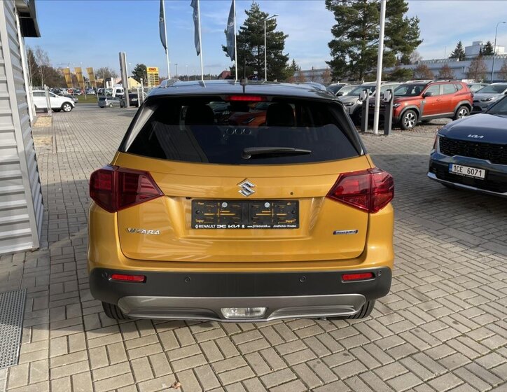 Suzuki Vitara SUV 1,4 l 81 kw