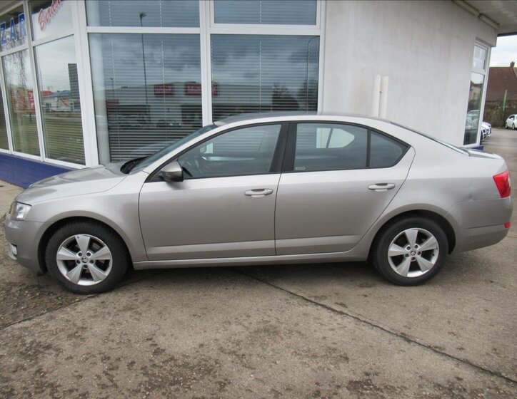 Škoda Octavia Sedan 1,6 l 81 kw