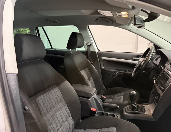 Škoda Octavia Kombi 1,6 l 77 kw