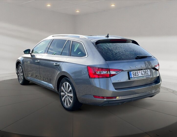 Škoda Superb 4