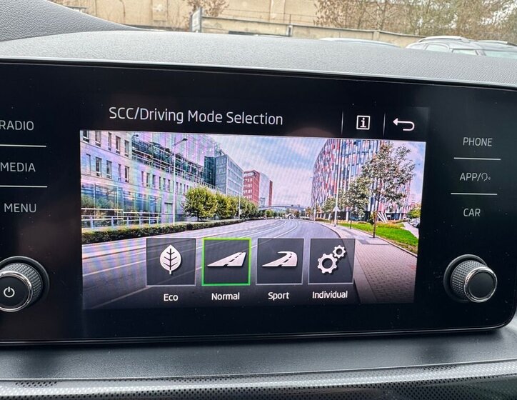 Škoda Scala Hatchback 1,5 l 110 kw