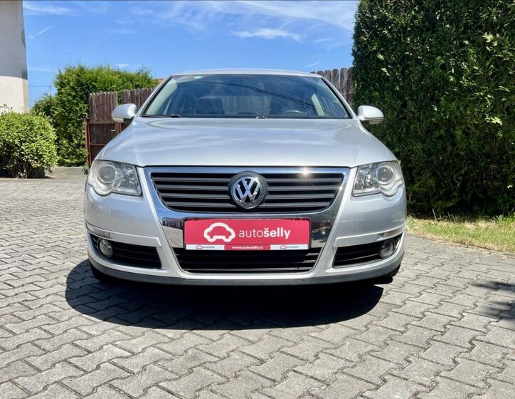 Volkswagen Passat Sedan / Limuzína 2,0 l 110 kw