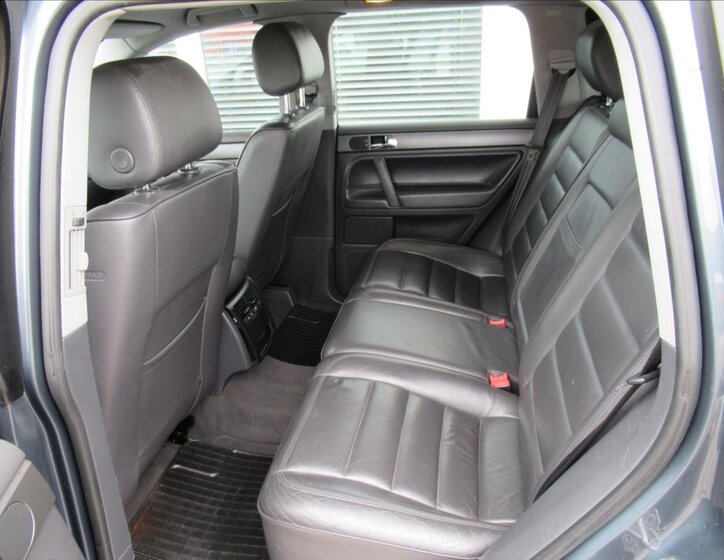 Volkswagen Touareg Kombi 2,5 l 165 kw