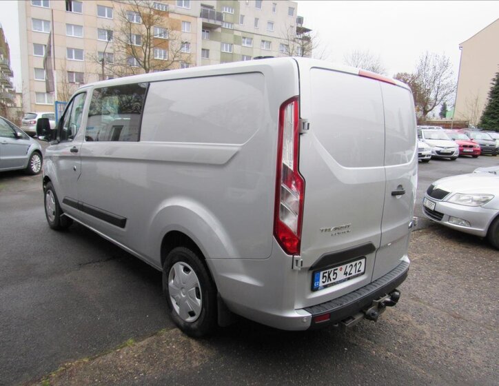 Ford Transit Custom Kombi 2,0 l 95 kw