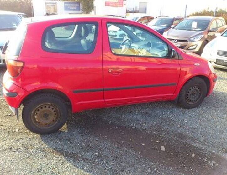 Toyota Yaris 11