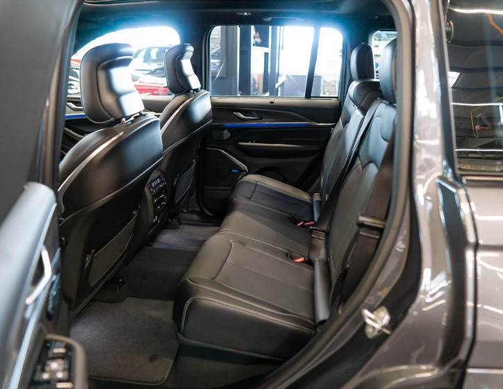 Jeep Grand Cherokee 43