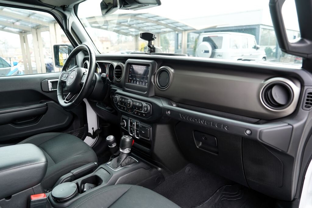 Jeep Wrangler SUV / Terénní 2,1 l 147 kw