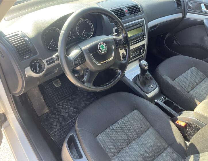 Škoda Octavia 9