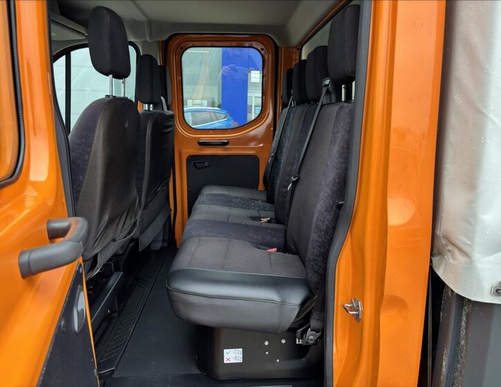 Ford Transit 18