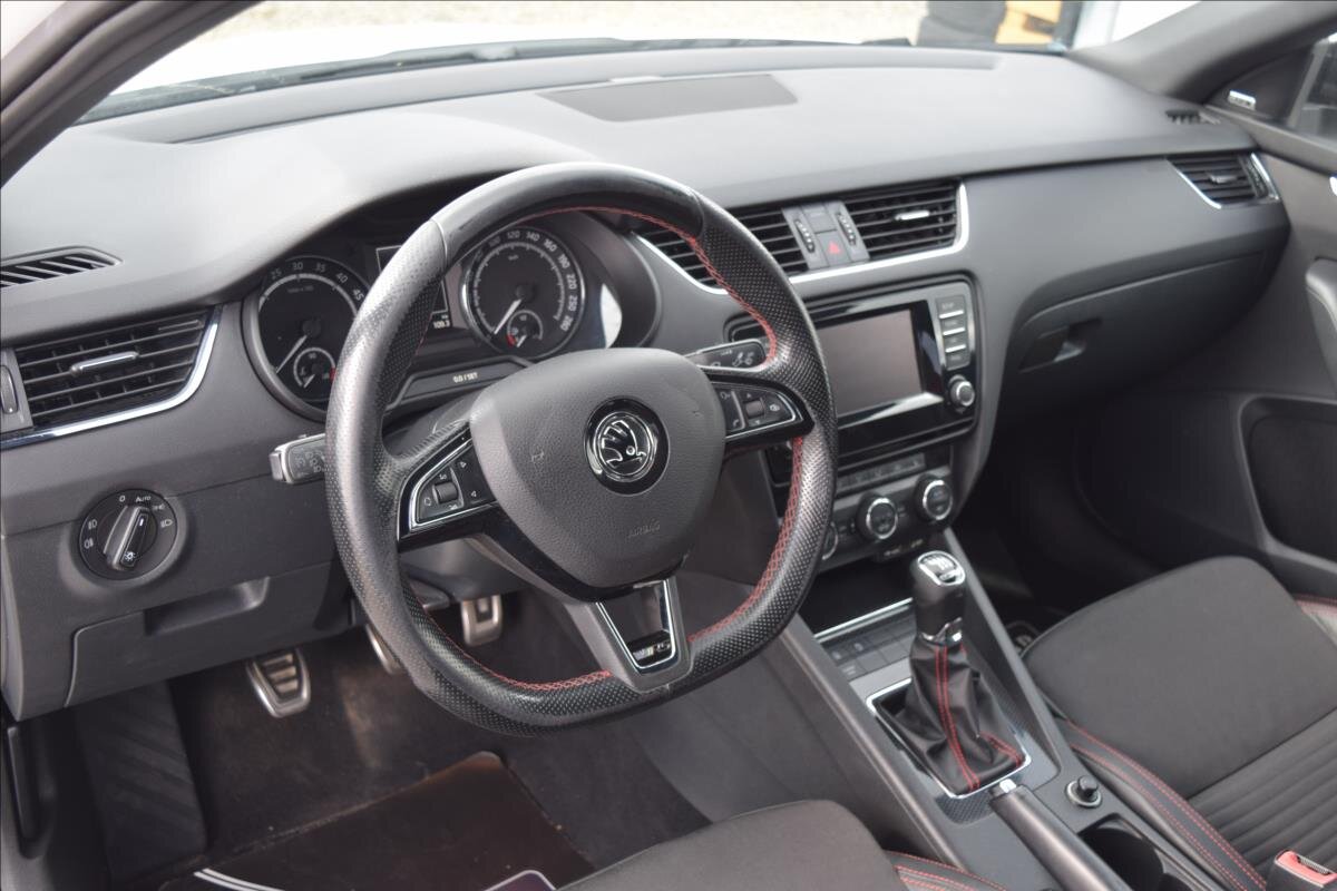 Škoda Octavia Sedan / Limuzína 2,0 l 135 kw