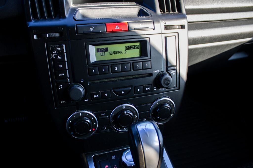 Land Rover Freelander SUV 2,2 l 110 kw