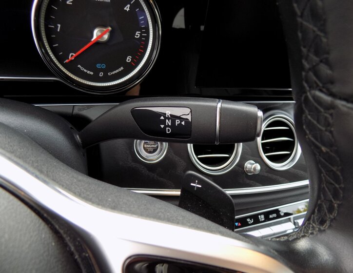 Mercedes-Benz Třídy E 32