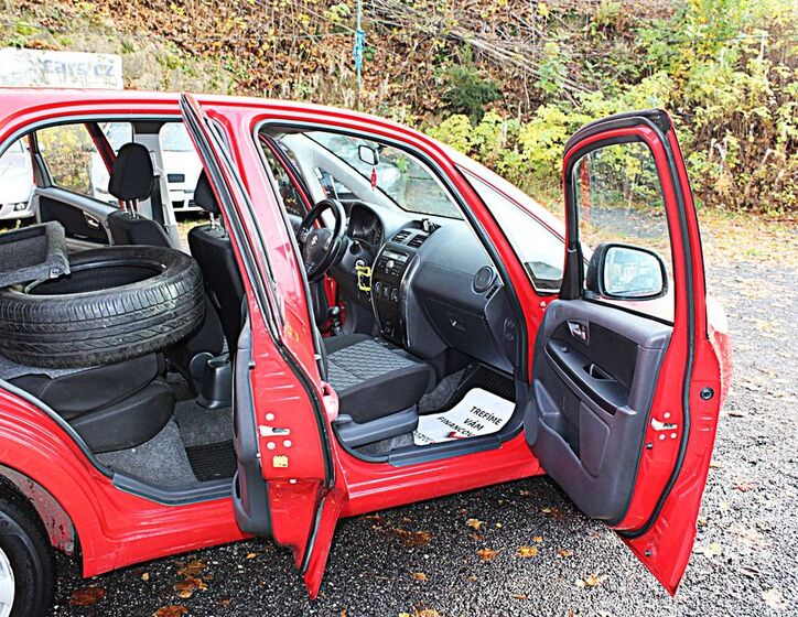 Suzuki SX4 15