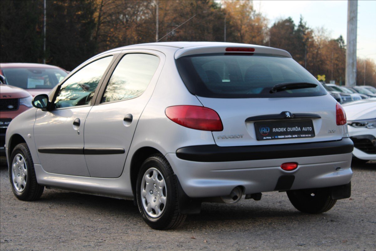 Peugeot 206