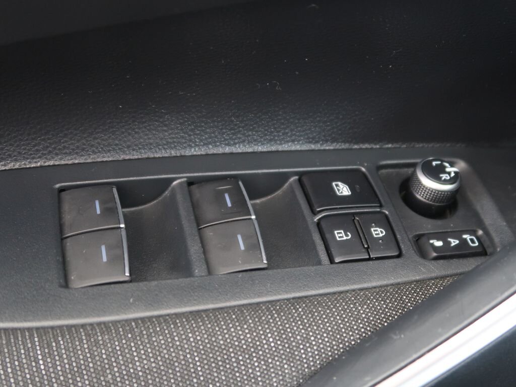 Toyota Corolla Sedan / Limuzína 1,8 l 72 kw