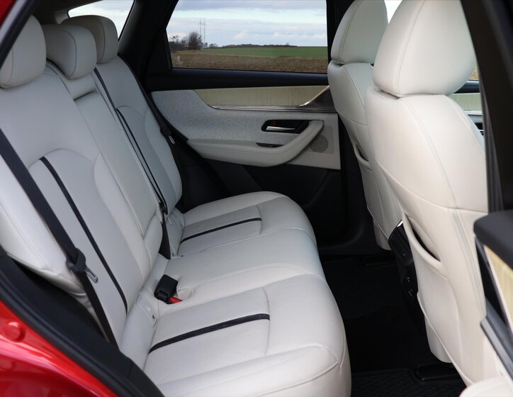 Mazda CX-60 SUV / Terénní 3,3 l 187 kw