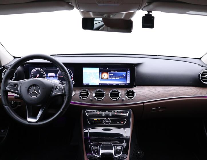 Mercedes-Benz Třídy E 31