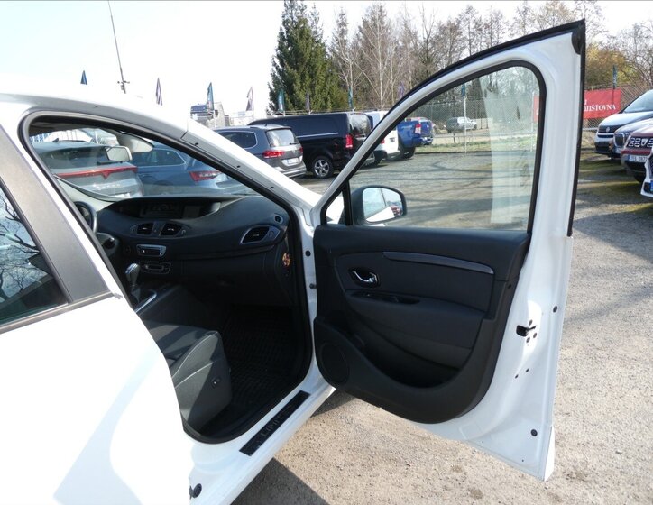 Renault Scénic MPV 1,5 l 81 kw