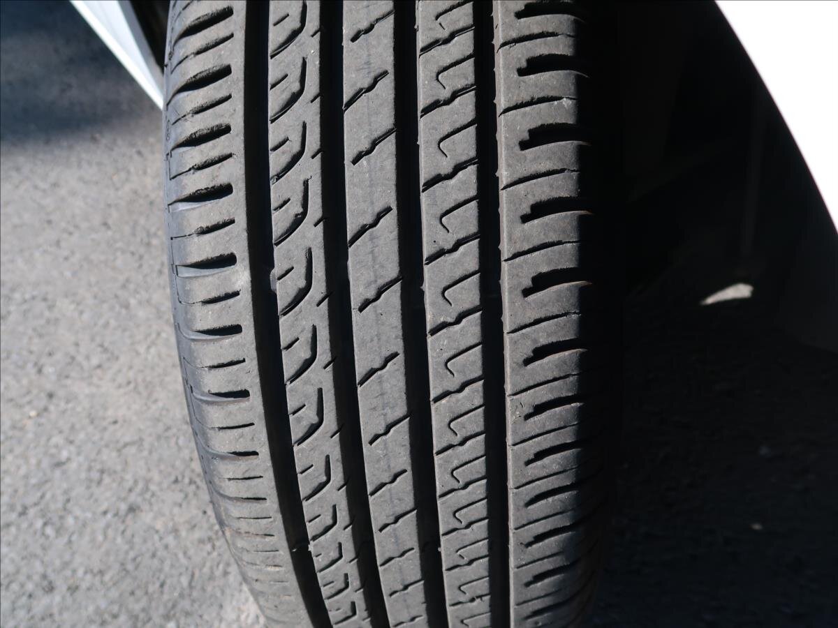 Citroën Berlingo MPV 1,5 l 75 kw