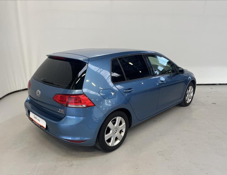 Volkswagen Golf 2