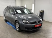 Volkswagen Golf Kombi 1,6 l 77 kw