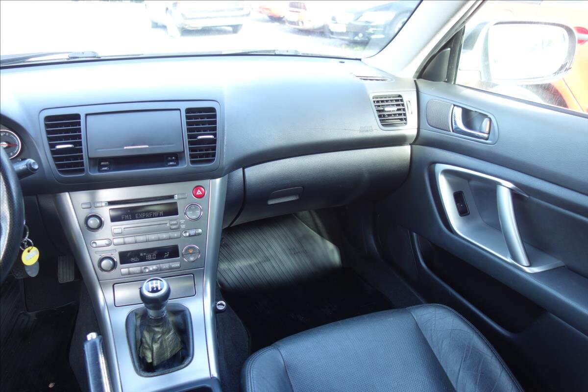 Subaru Legacy Sedan / Limuzína 2,5 l 121 kw