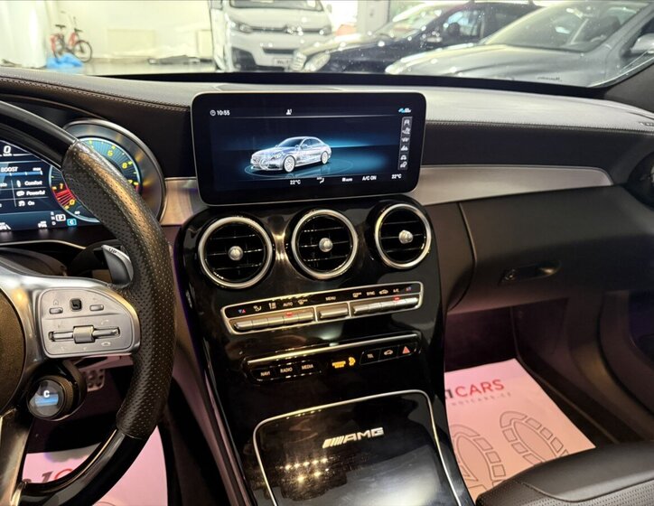 Mercedes-Benz Třídy C Sedan 4,0 l 375 kw