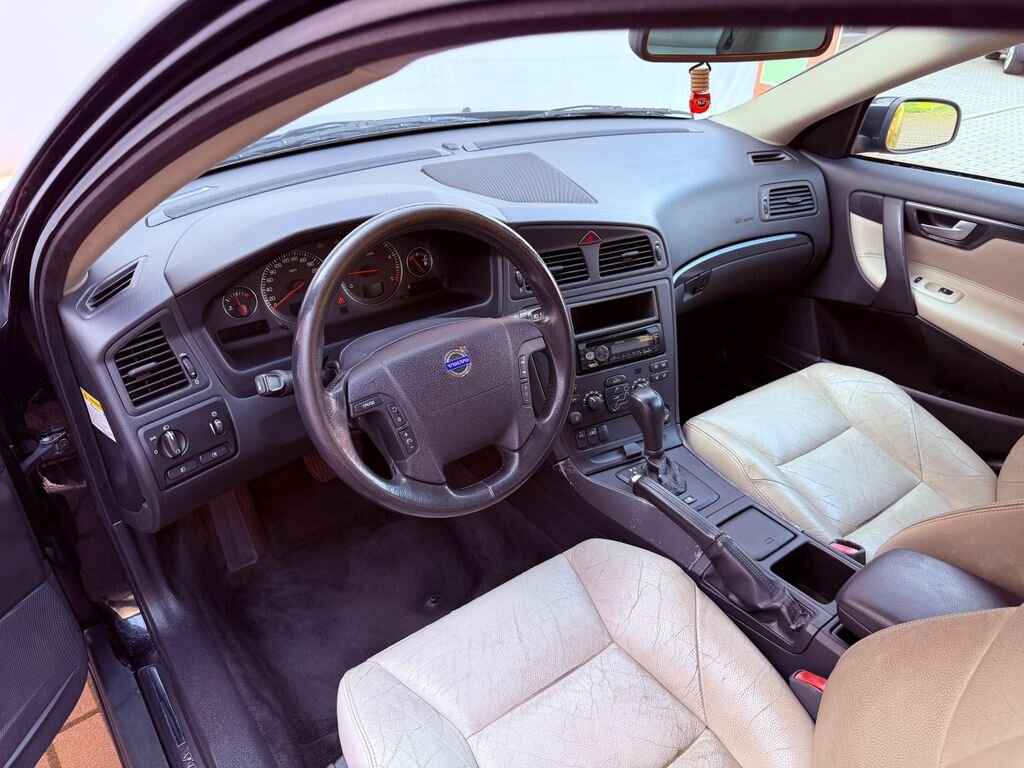 Volvo V70 Kombi 2,4 l 120 kw