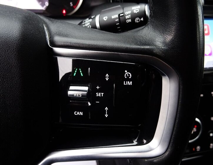 Land Rover Discovery Sport SUV 2,0 l 120 kw