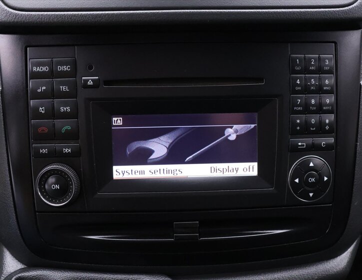 Mercedes-Benz Vito 21