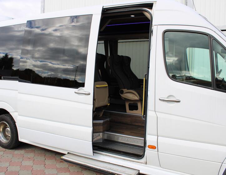 Mercedes-Benz Ostatní 8