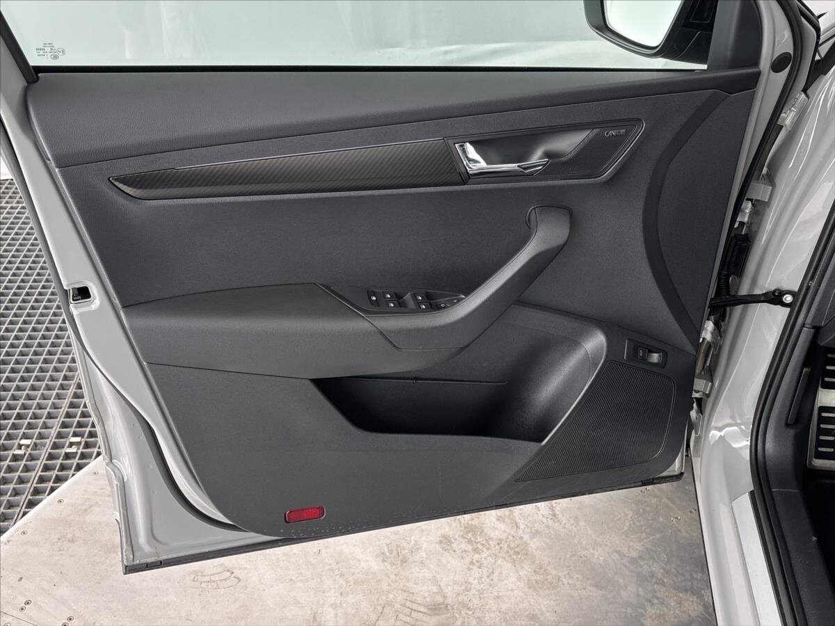 Škoda Karoq SUV / Terénní 1,5 l 110 kw